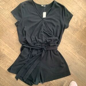 GAP NWT Belted Wrap Black Stripe Romper, XXL
